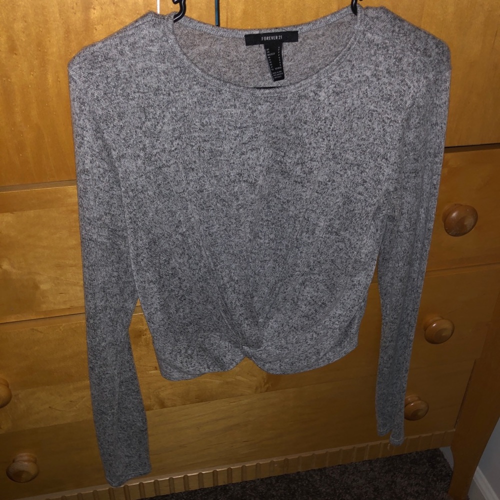Forever21 Gray Long sleeve crop top